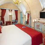 Cave - The Special Class Ξενοδοχείο Γκόρεμε