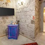 Cave - The Special Class Γκόρεμε