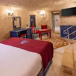 Ξενοδοχείο Cave - The Special Class
