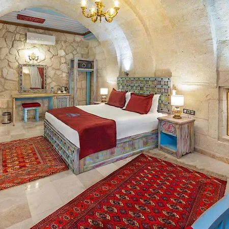 Cave - The Special Class Hotel *