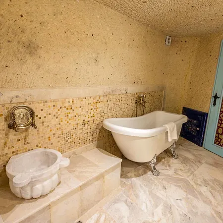 Hotel Cave - The Special Class *