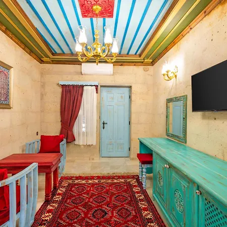 Cave Hotel *